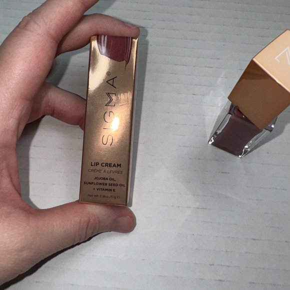 Sigma Beauty Lip Cream in Dapper - Picture 3 of 13